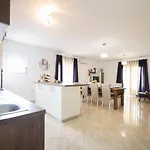 Levatinka Zadarvillas *