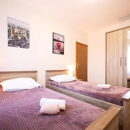 Levatinka Zadarvillas * Prkos