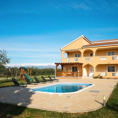 别墅 Levatinka Zadarvillas