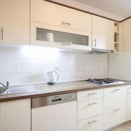 Levatinka Zadarvillas * Prkos