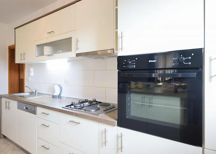Levatinka Zadarvillas * Prkos