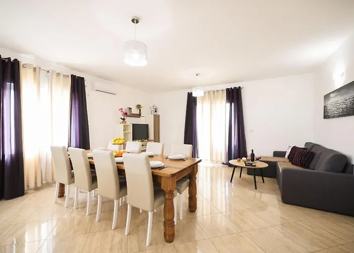 Levatinka Zadarvillas *